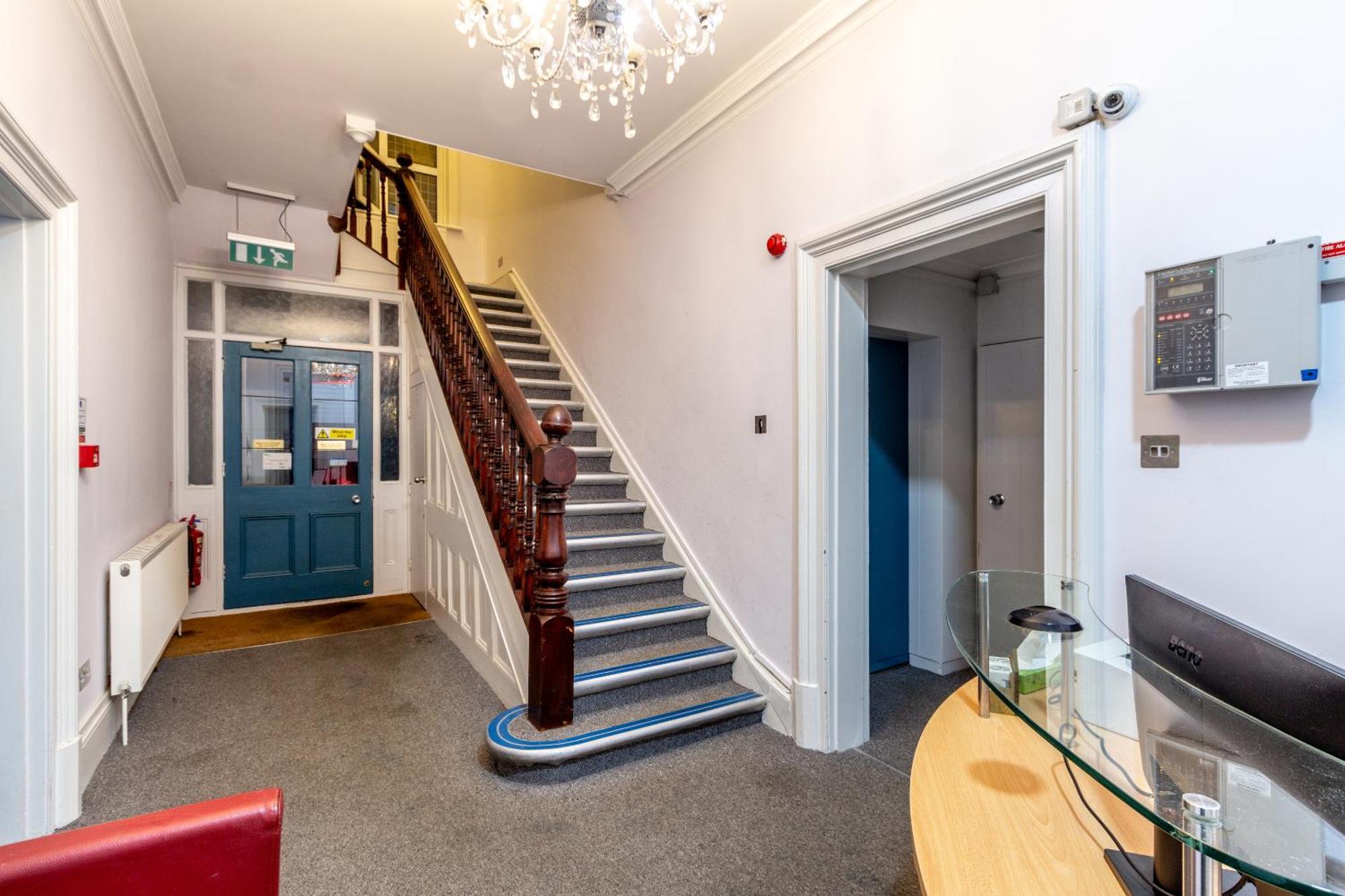 London Gatwick Inn 外观 照片