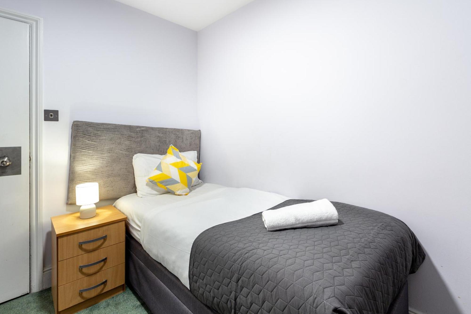 London Gatwick Inn 外观 照片