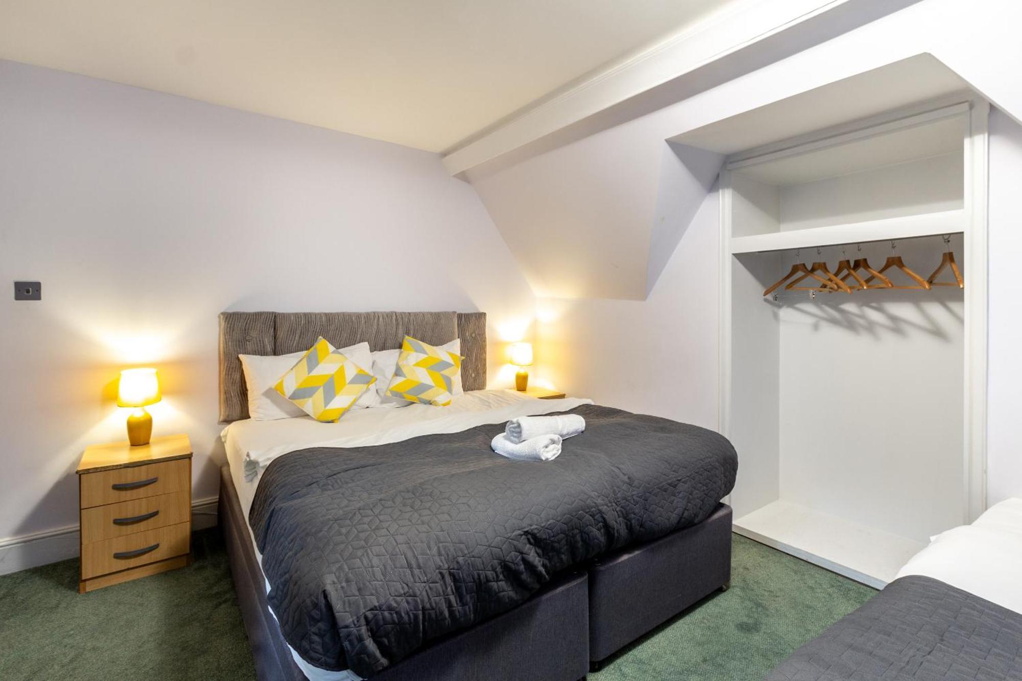 London Gatwick Inn 外观 照片