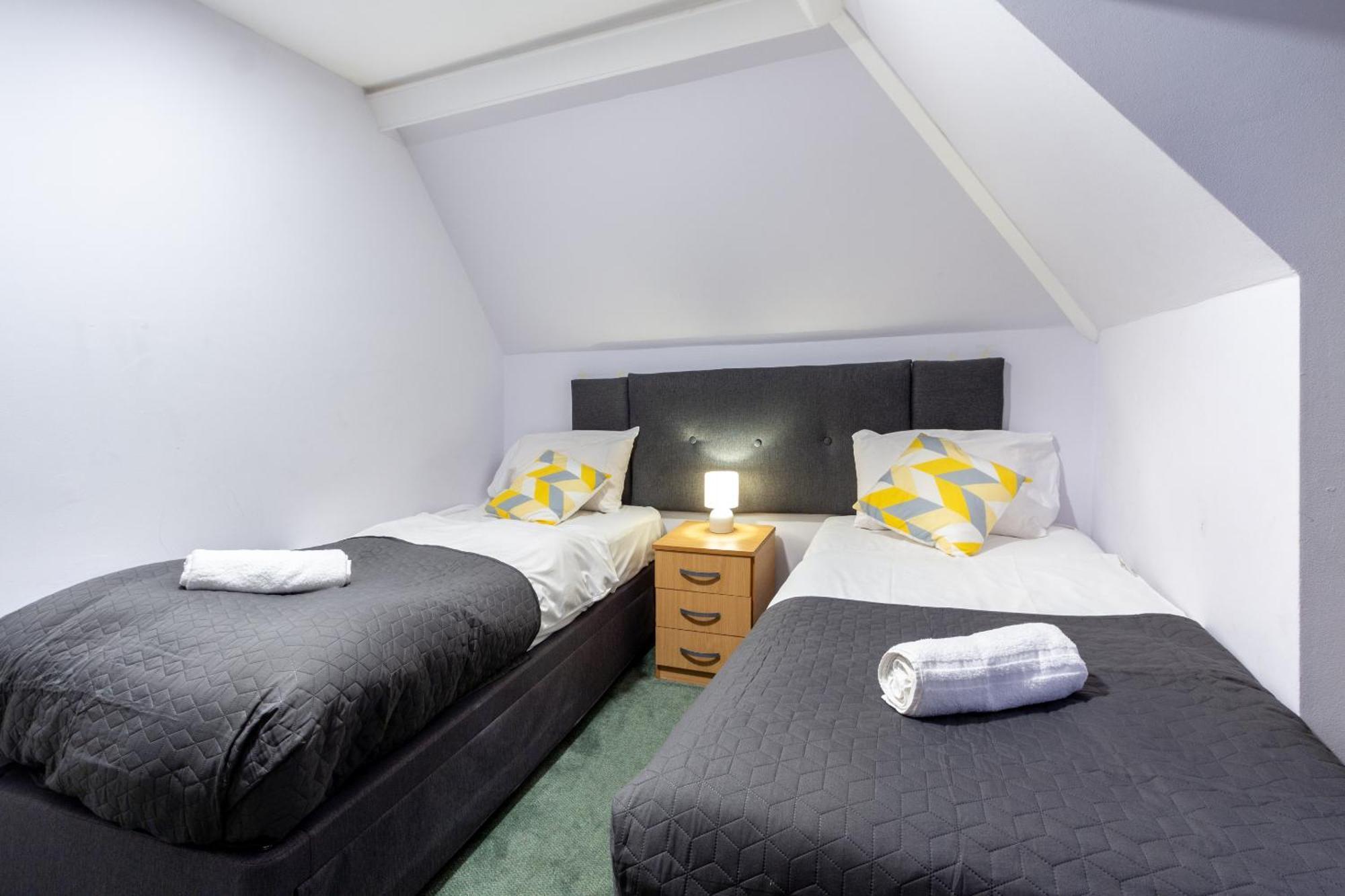 London Gatwick Inn 外观 照片