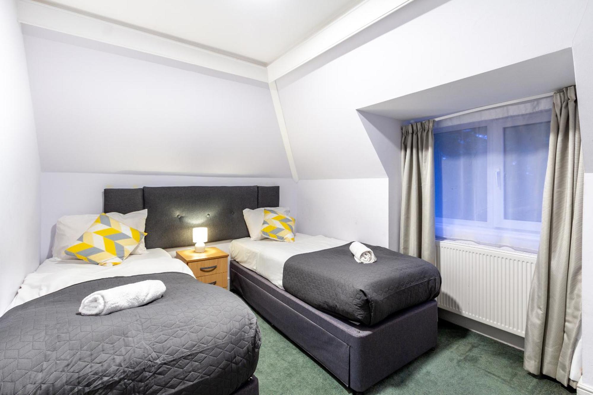 London Gatwick Inn 外观 照片
