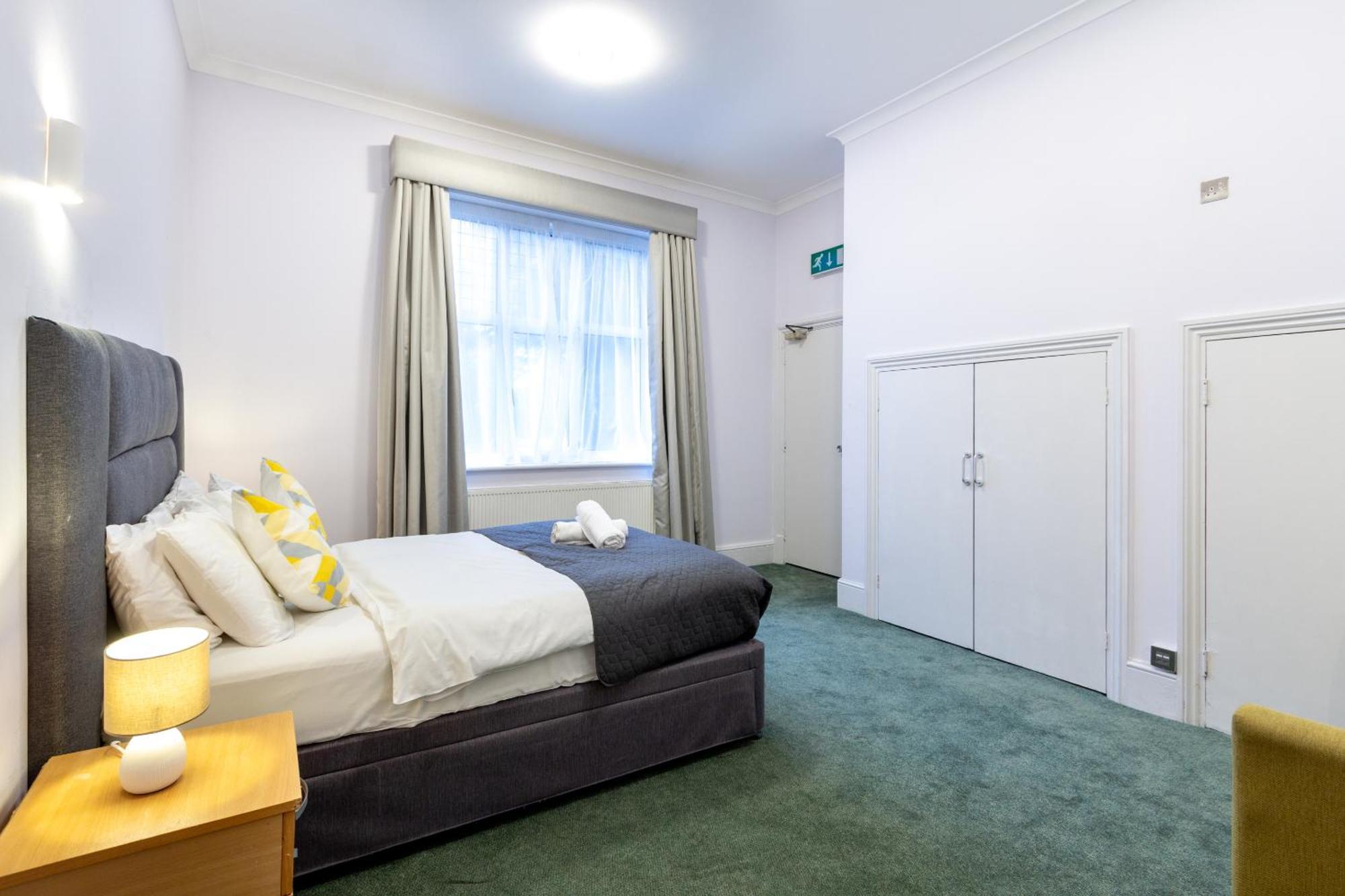 London Gatwick Inn 外观 照片