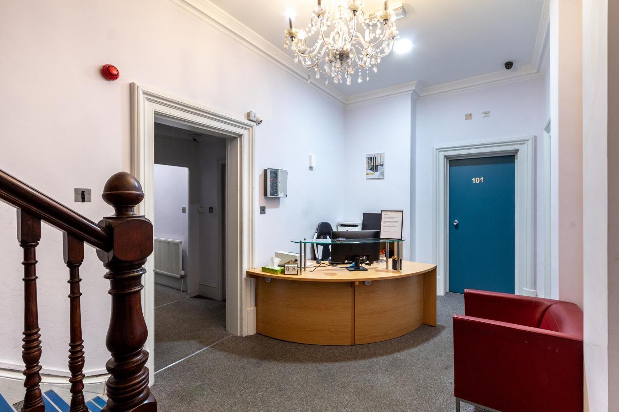 London Gatwick Inn 外观 照片
