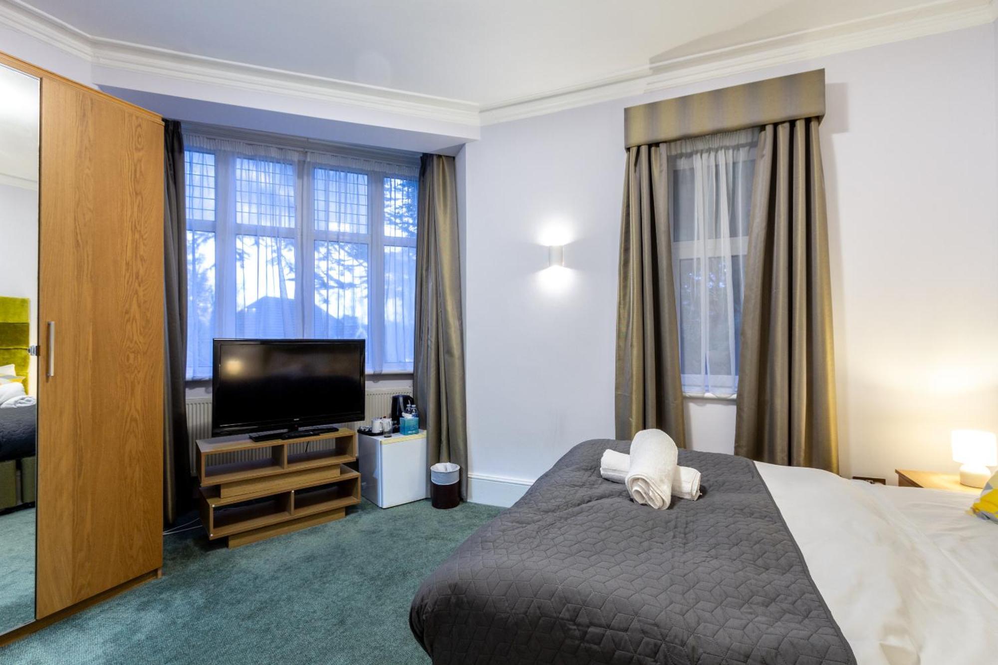 London Gatwick Inn 外观 照片