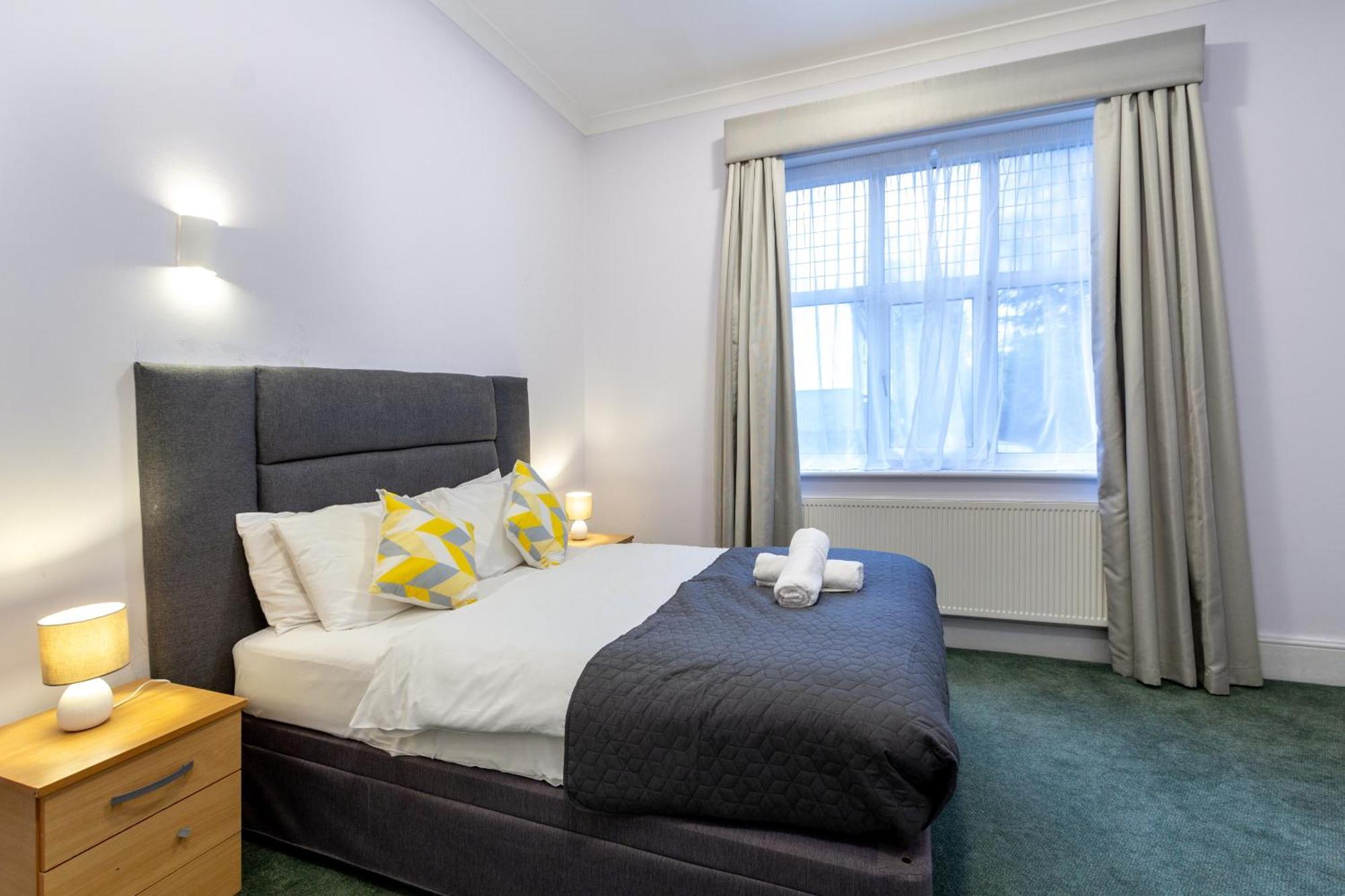 London Gatwick Inn 外观 照片